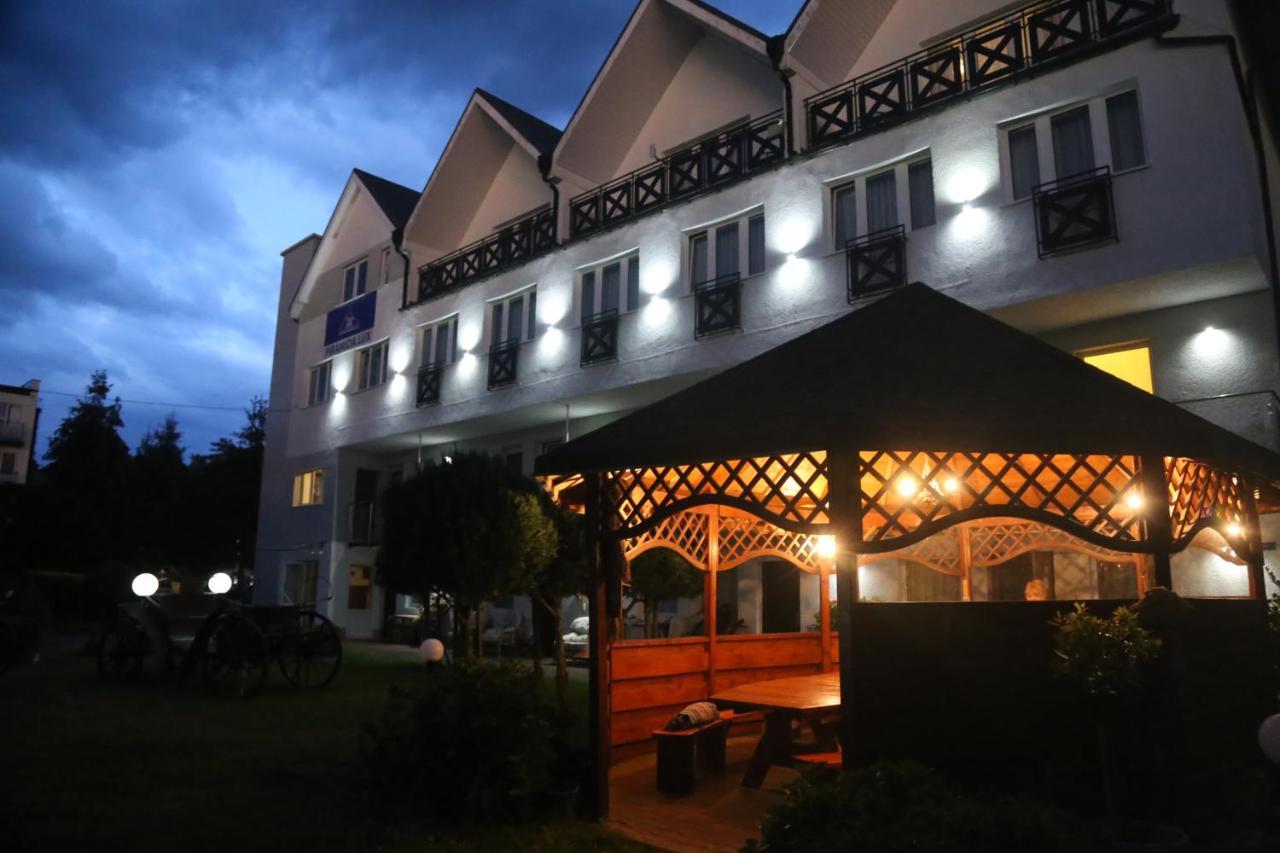 Hotel Piramida Lux Mrzeżyno Exterior foto